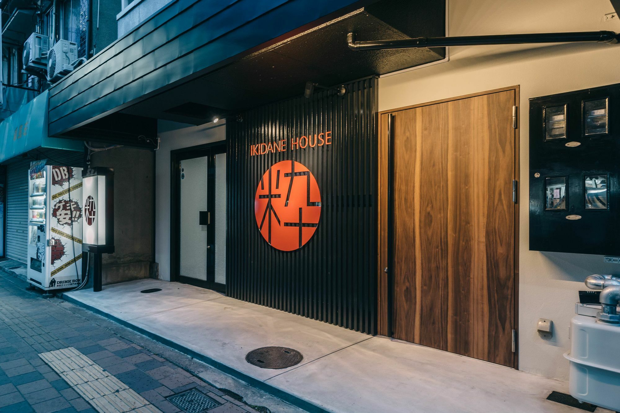Ikidane House Namba Osaka Hostel ภายนอก รูปภาพ