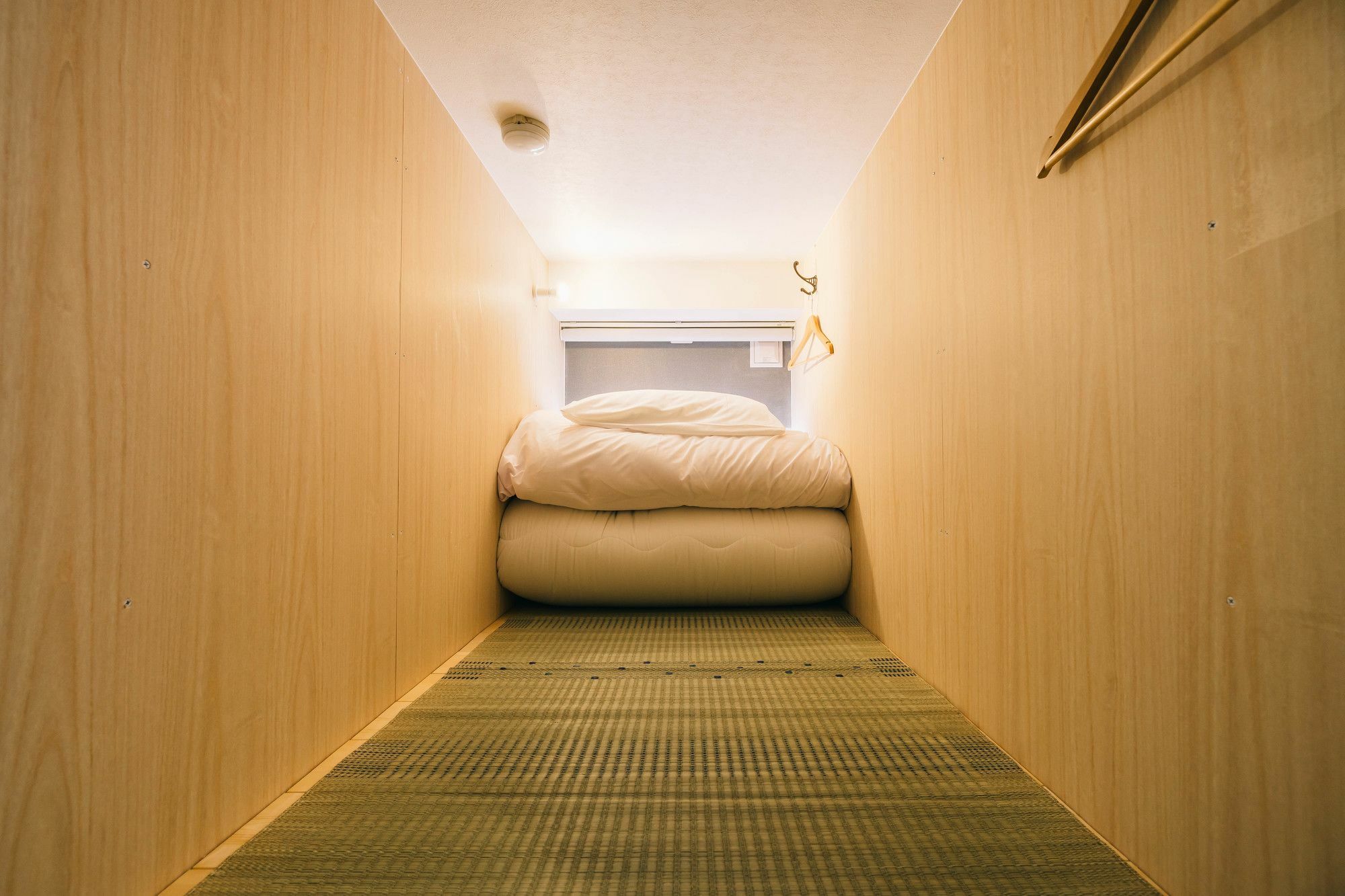 Ikidane House Namba Osaka Hostel ภายนอก รูปภาพ
