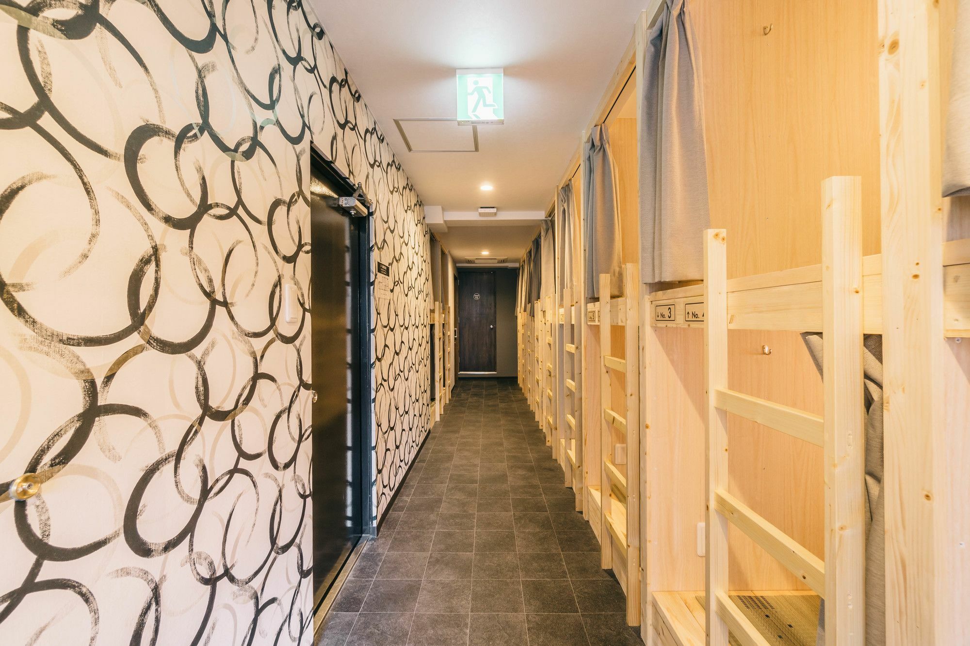 Ikidane House Namba Osaka Hostel ภายนอก รูปภาพ