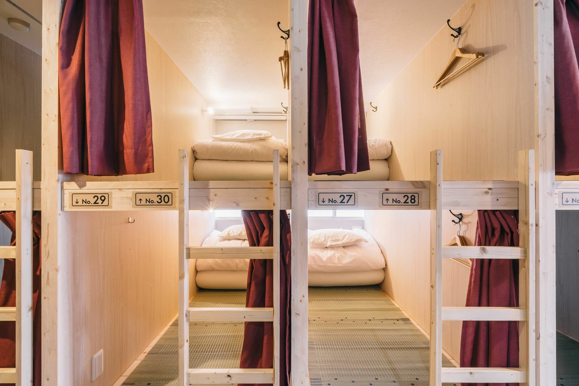 Ikidane House Namba Osaka Hostel ภายนอก รูปภาพ